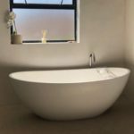 Livingstone Bath Sienna FS bath 1615x805mm_Stiles_Lifestyle_Image