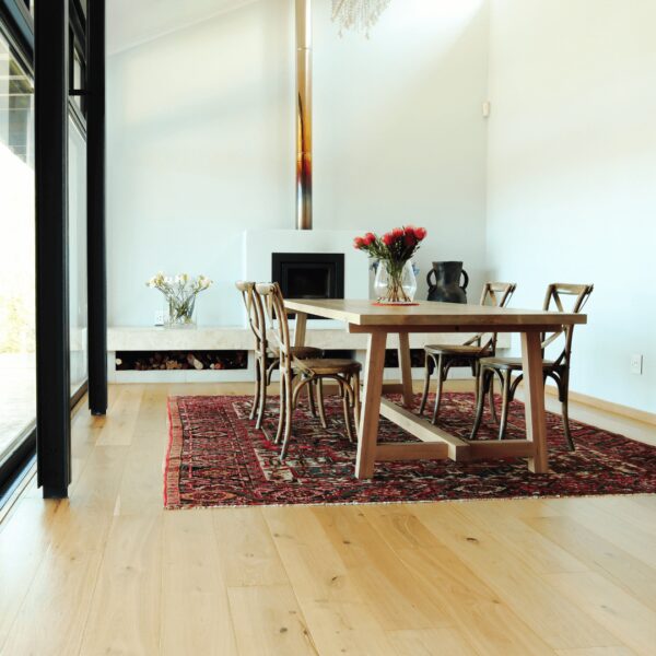 Oak Threelayer Entrée Oak Engineered Hardwood Flooring 189x14x1860mm_Stiles_Lifestyle_Image