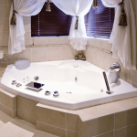 Summer Place Capri Jetted Spa Bath 2120x1510mm_Stiles_Lifestyle_Image